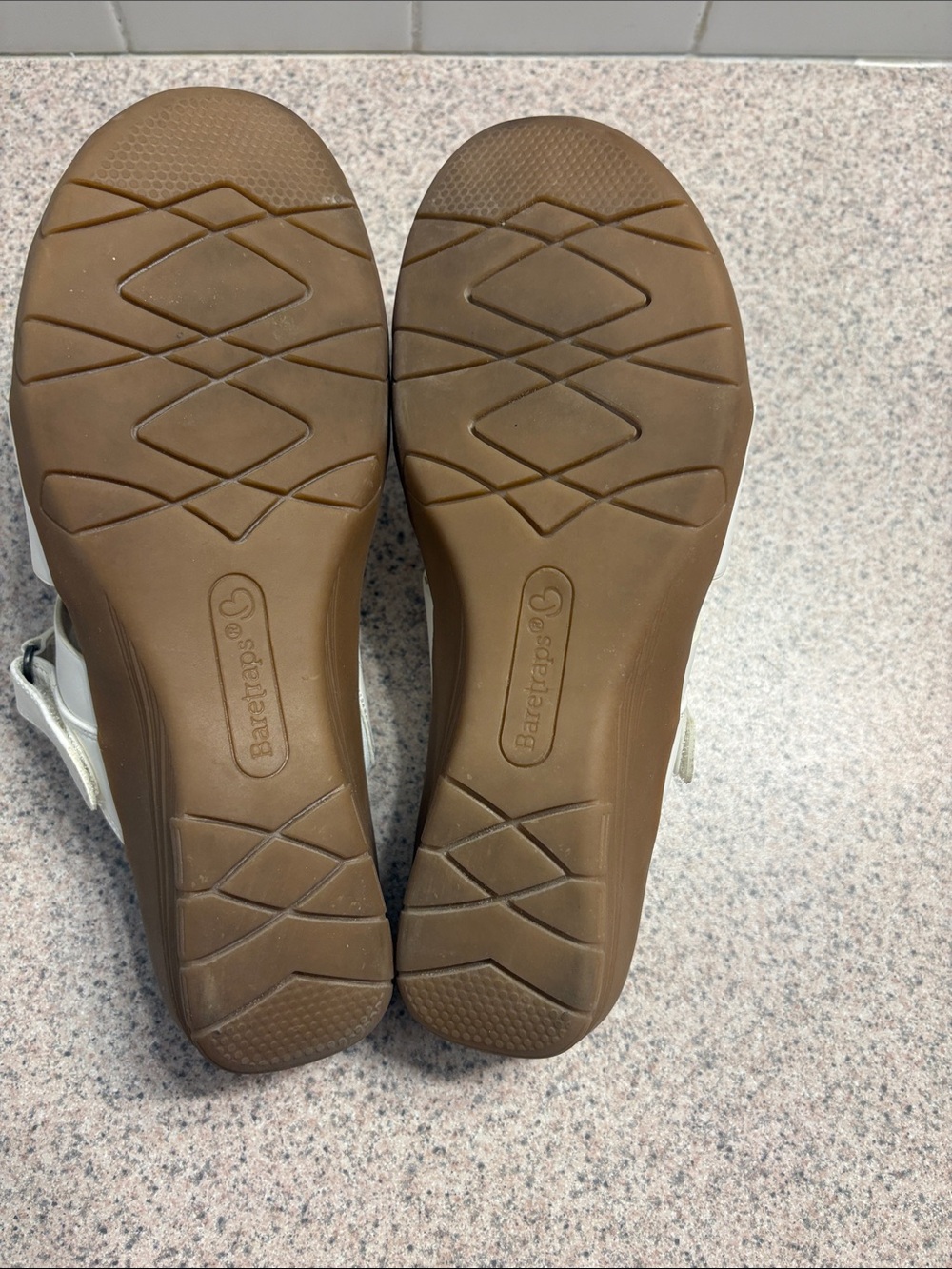 BareTraps White Strappy Slide Sandals with Tan Footbed - Picture 6 of 8